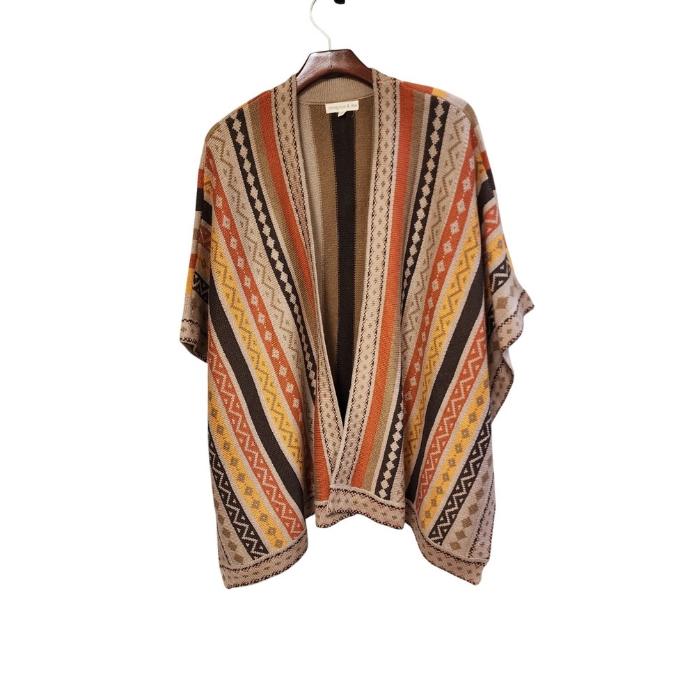 Margaux & Lexi Women L/XL boho over sized Poncho Orange Yellow Striped knit Wrap